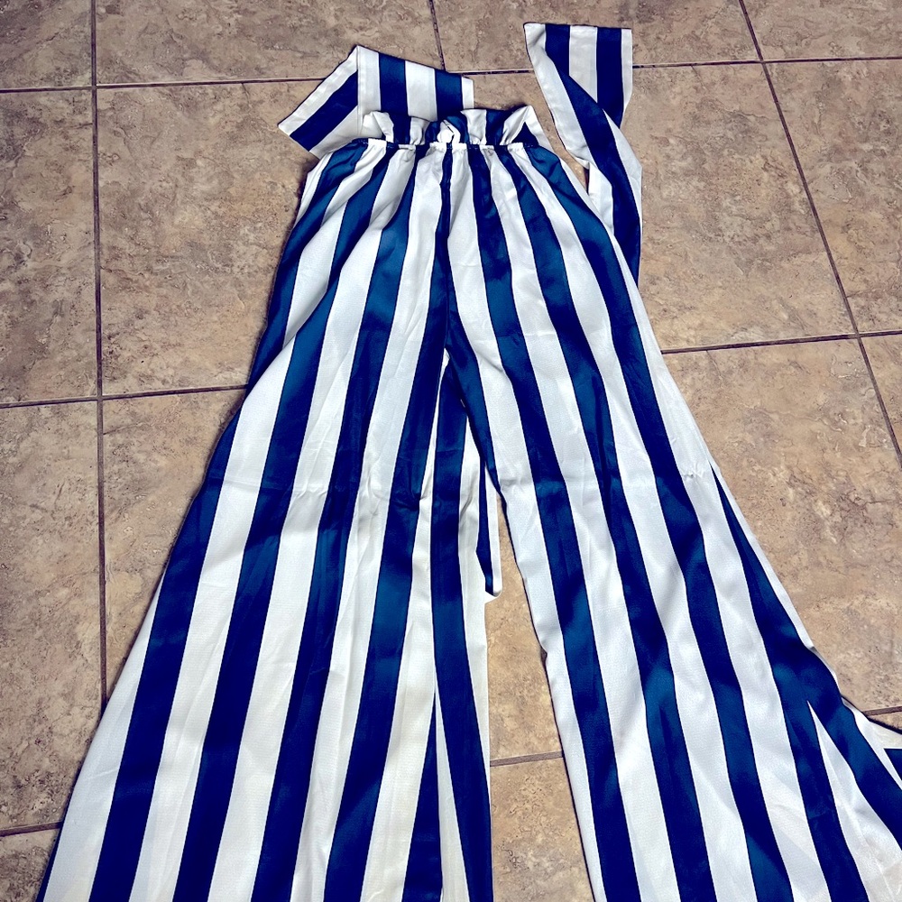 Head turning deep V jumpsuit L’atiste by Amy - size M (comfy and flattering).